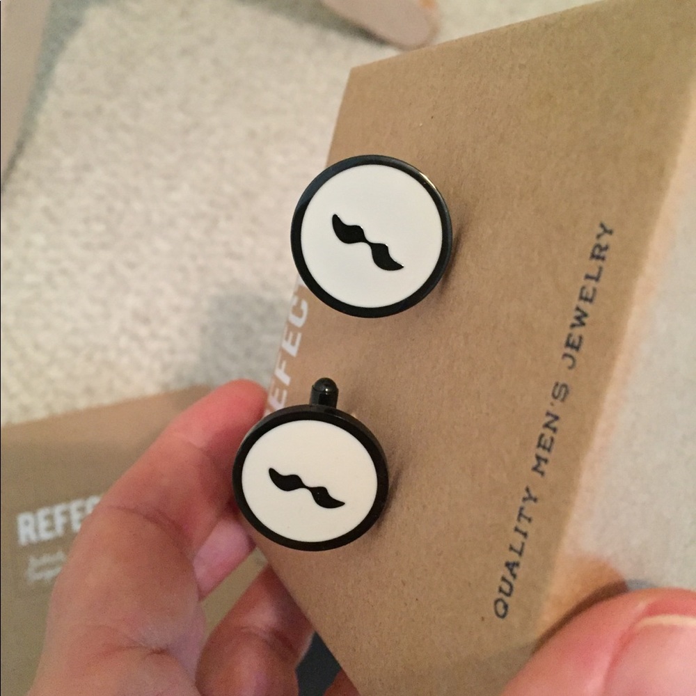 NWB Refectory cufflinks mustache black/white
